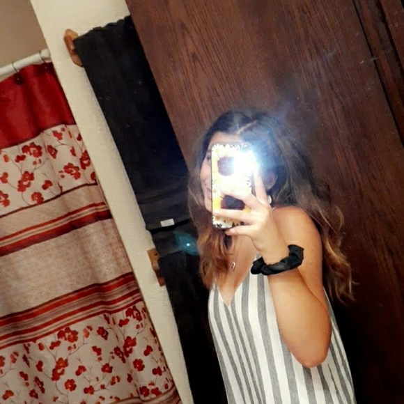 Meet your Posher, Brielle - Picture 4 of 6